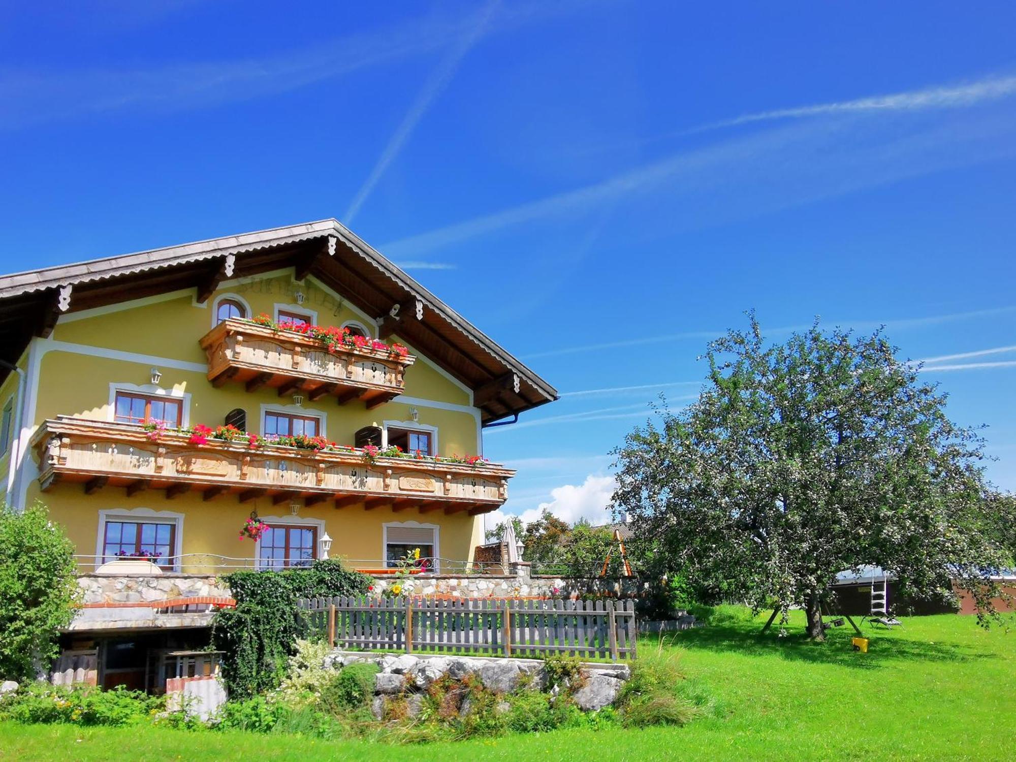 Sunnhof Villa Oberhofen am Irrsee Exterior photo